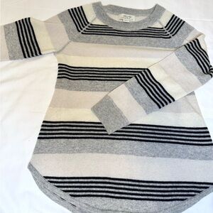 Cashmere Women's Striped Gray and Cream Sweater
